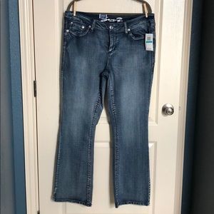 Seven7 Slim Boot Jeans